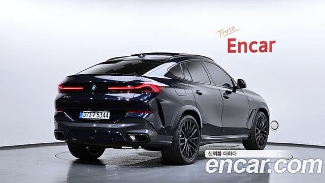 BMW X6 2025 — Photo 10/37