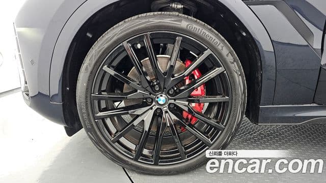 BMW X6 2025 — Photo 37/37