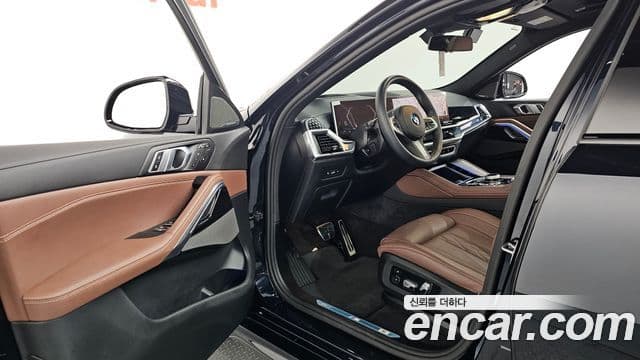 BMW X6 2025 — Photo 31/37