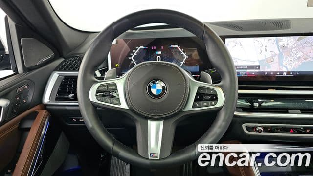 BMW X6 2025 — Photo 35/37