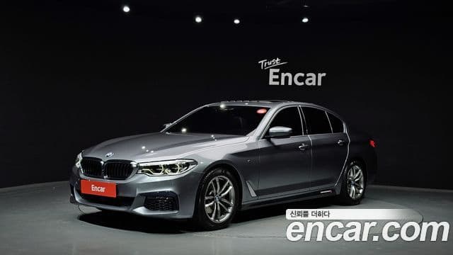BMW 5 Series 2019 — ფოტო 20/20