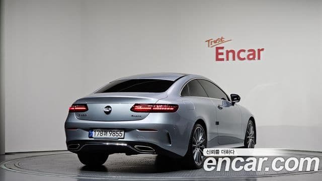 Mercedes-Benz E-Class 2023 — ფოტო 4/34