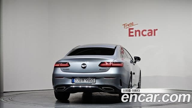 Mercedes-Benz E-Class 2023 — ფოტო 22/34