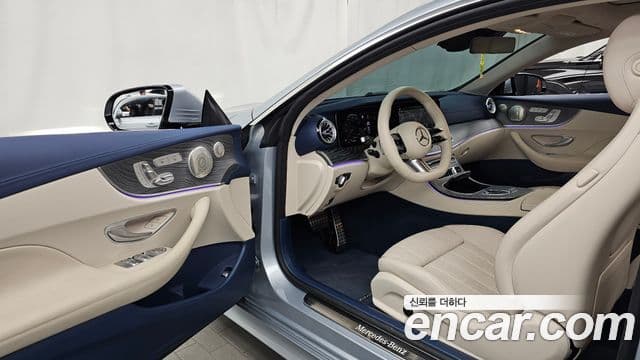 Mercedes-Benz E-Class 2023 — ფოტო 14/34