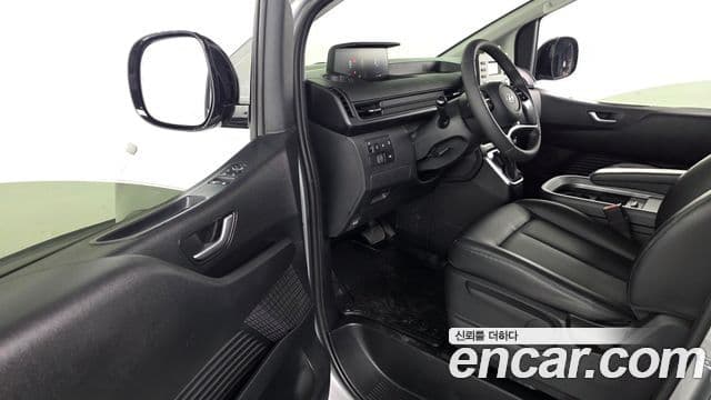 Hyundai Staria 2021 — Фото 10/20