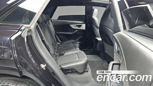Audi Q8 2021 — Photo 5/20