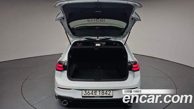 Volkswagen Golf 2024 — Şəkil 20/20