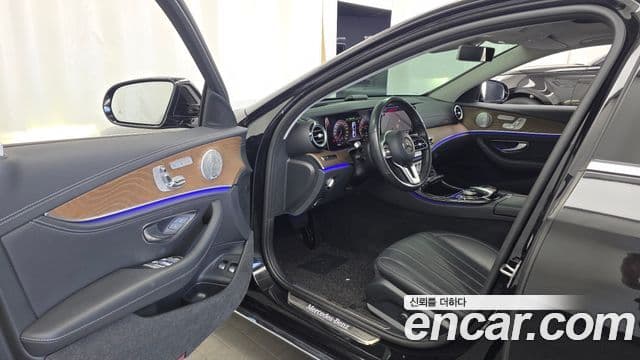 Mercedes-Benz E-Class 2019 — Şəkil 10/20