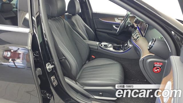 Mercedes-Benz E-Class 2019 — Şəkil 11/20
