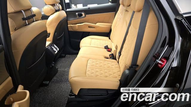 Kia Sorento 2021 — ფოტო 11/20