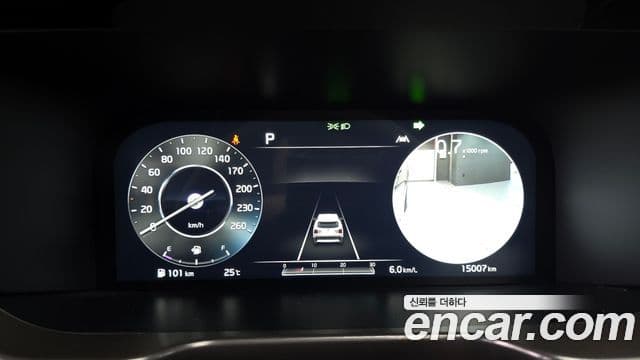 Kia Sorento 2021 — ფოტო 17/20