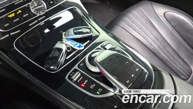 Mercedes-Benz CLS-Class 2019 — Şəkil 18/20