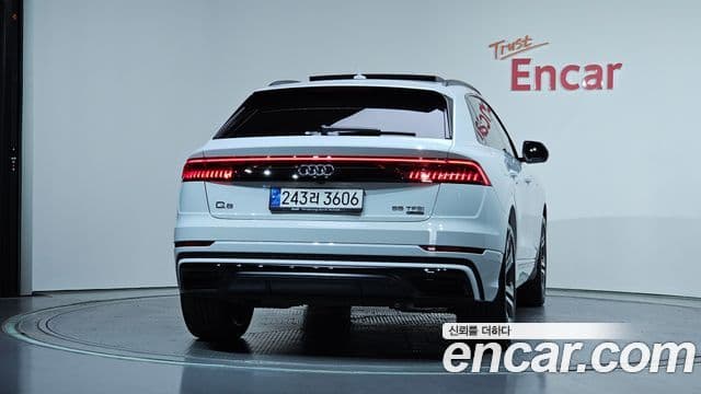 Audi Q7 2023 — Şəkil 4/20