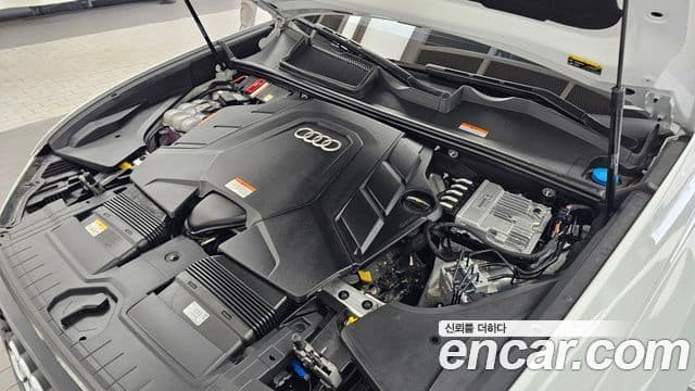 Audi Q7 2023 — Şəkil 6/20