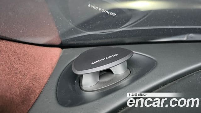 Genesis G90 2023 — Photo 14/20