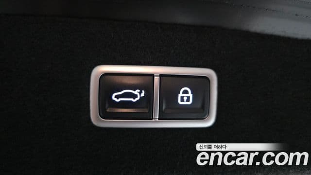 Genesis G90 2023 — Photo 15/20