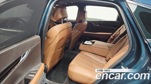 Genesis Electrified G80 2021 — Şəkil 11/20