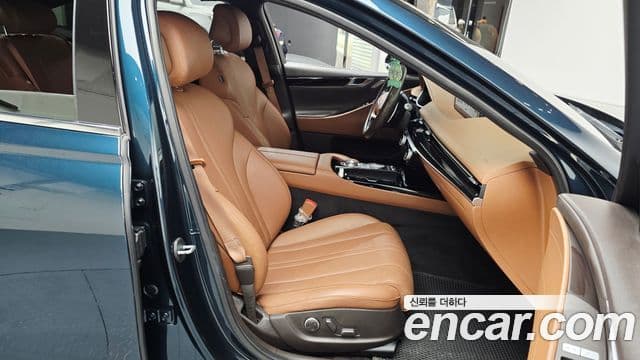 Genesis Electrified G80 2021 — Şəkil 12/20