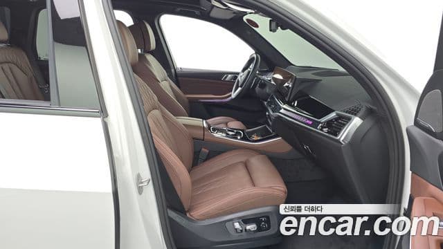 BMW X5 2025 — Photo 23/35