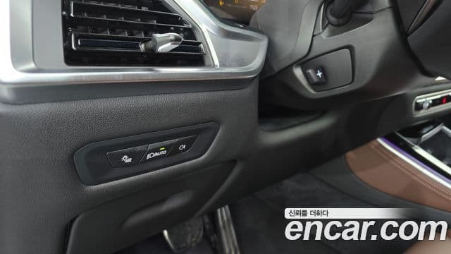 BMW X5 2025 — Photo 16/35