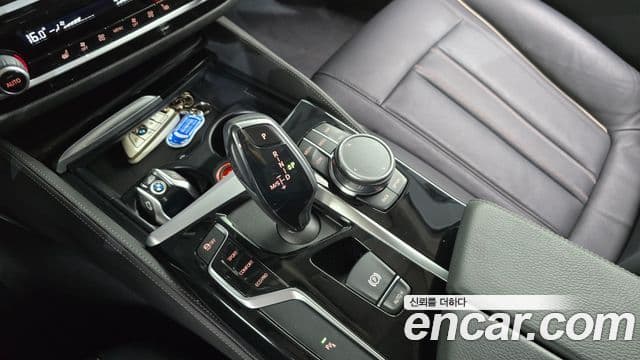 BMW 5 Series 2019 — Фото 9/20