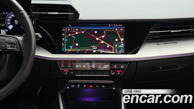 Audi A3 2023 — ფოტო 14/20