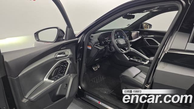 Audi Q5 2025 — Şəkil 10/20