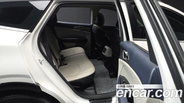 Kia Sportage 2021 — Şəkil 12/20