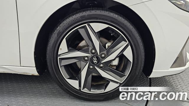 Hyundai Avante 2021 — ფოტო 5/20