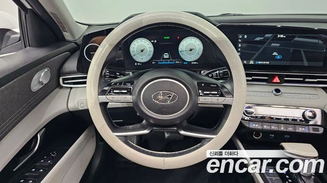 Hyundai Avante 2021 — ფოტო 13/20