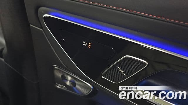 Mercedes-Benz GLC-Class 2025 — ფოტო 19/20