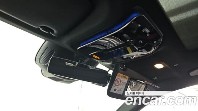 Mercedes-Benz GLC-Class 2025 — Photo 23/35