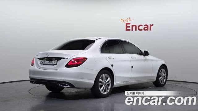 Mercedes-Benz C-Class 2019 — Şəkil 2/20