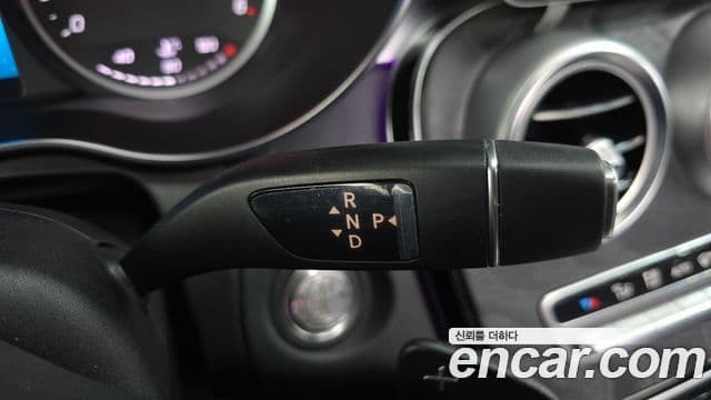Mercedes-Benz C-Class 2019 — Şəkil 9/20