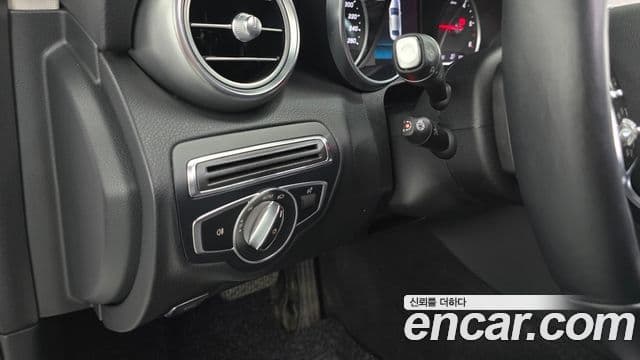 Mercedes-Benz C-Class 2019 — Şəkil 20/20