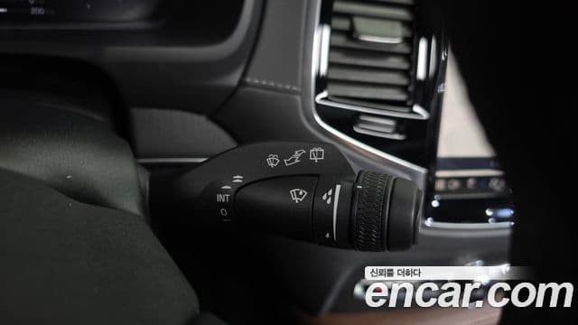 Volvo XC90 2022 — Photo 11/37