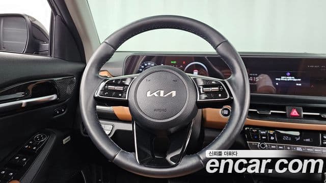 Kia Seltos 2022 — ფოტო 13/20