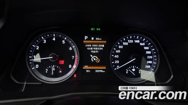 Hyundai Sonata 2022 — ფოტო 8/20
