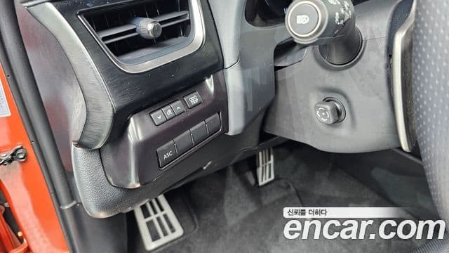 Lexus UX250h 2023 — Şəkil 17/20