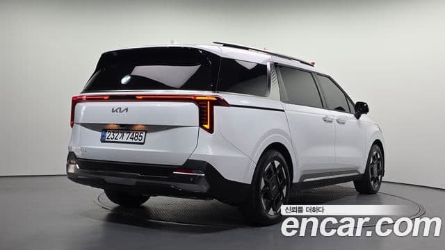 Kia Carnival 2024 — Şəkil 1/20