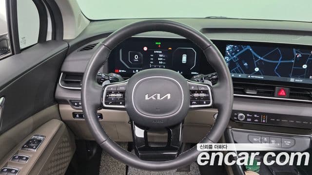 Kia Carnival 2024 — Şəkil 15/20