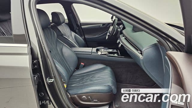 Genesis Electrified G80 2022 — Şəkil 11/20