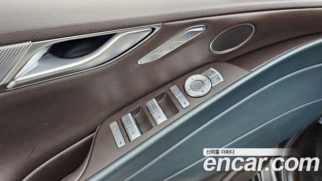 Genesis Electrified G80 2022 — Şəkil 18/20