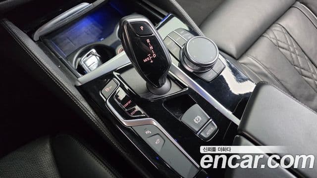 BMW 5 Series 2019 — Photo 5/20