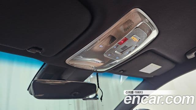 Genesis Electrified G80 2022 — ფოტო 19/20