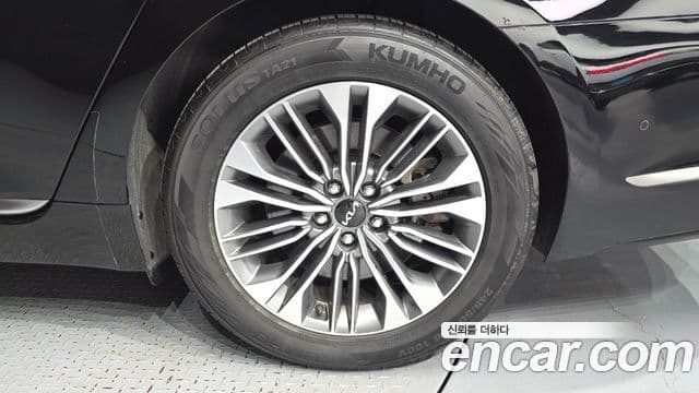 Kia The K9 2022 — ფოტო 16/32
