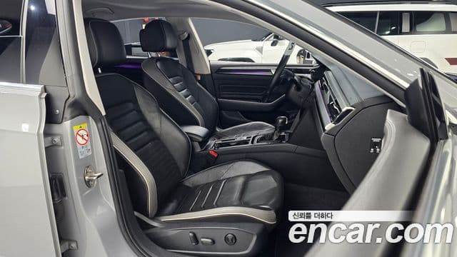 Volkswagen Arteon 2023 — Şəkil 10/20