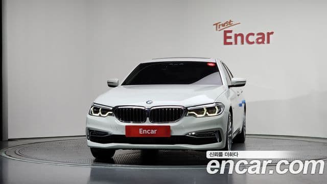 BMW 5 Series 2018 — ფოტო 3/20