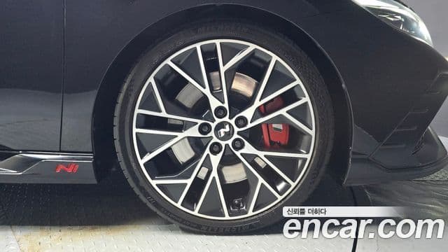 Hyundai The New Avante Hybrid 2021 — Photo 4/30