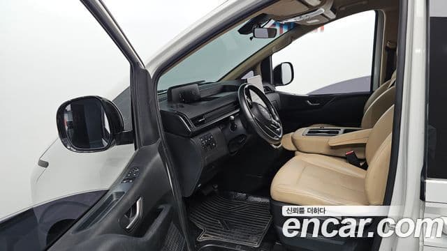 Hyundai Staria 2021 — Şəkil 10/20